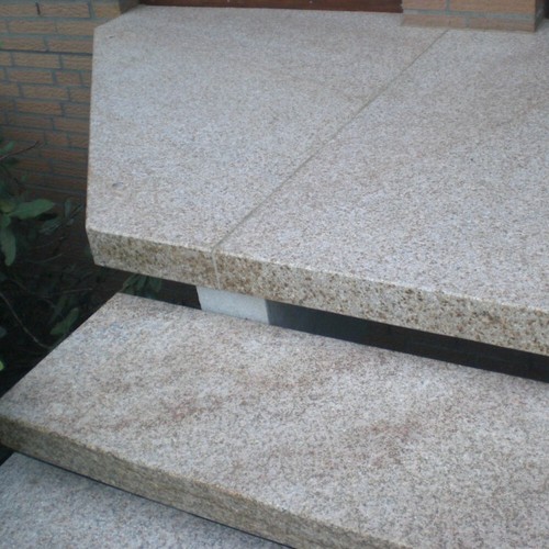 Treppenstufe außentreppe - treppenstufe,
